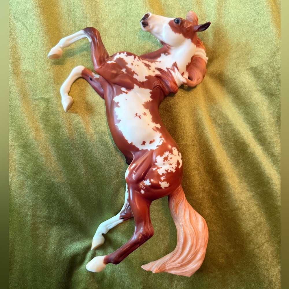 Breyer Hidalgo Model Horse Traditional Size